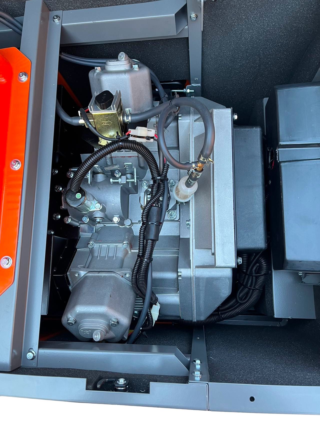 Agregat prądotwórczy jednofazowy DIESEL 12/13kW KD197 - obrazek 11