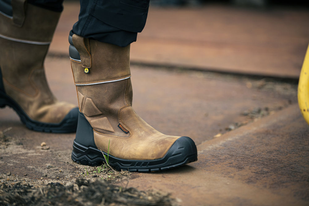 Buty ochronne MASCOT ORIGINALS F1003-715-5409 S3S – skórzane Rigger Boot, bez metalu, MASCOLAYER®, ESD, SR 30 Buty ochronne MASCOT ORIGINALS F1003-715-5409 S3S – skórzane Rigger Boot, bez metalu, MASCOLAYER®, ESD, SR - obrazek 30
